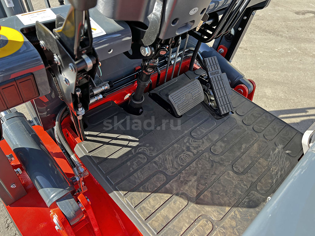 electric_forklift_gros_heli_CPD18-HC2_pedali_sklad.ru