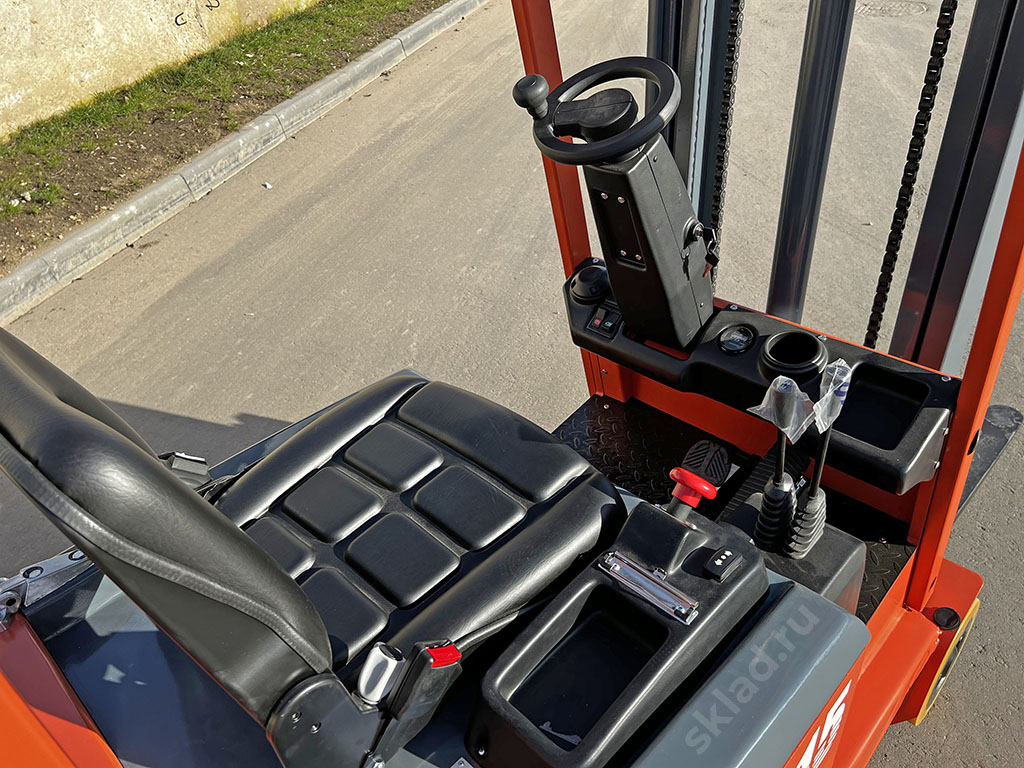 10_electric_forklift_gros_mima_TKA15_kreslo_sklad.ru.jpg