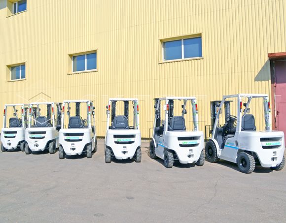 Поставка дизельных погрузчиков Unicarriers (Ниссан)