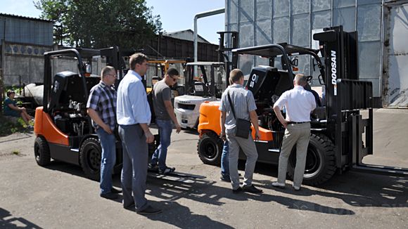 Изучение устройства погрузчика Doosan