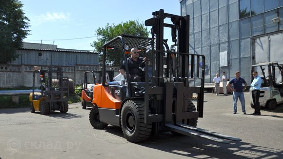 Тест драйв дизельного погрузчика Doosan D50S-5