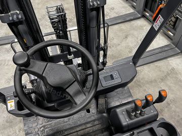 Электрический вилочный погрузчик 3 тонны GROS LG30В модификация EFL (батарея Li-ion, завод LONKING)