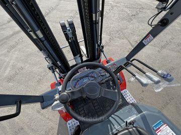 Бензиновый вилочный погрузчик 2 тонны модель CPQD20, завод HELI (двигатель GCT, Япония)