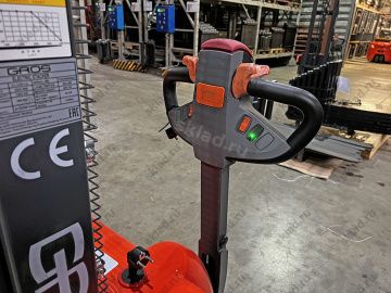 Штабелер самоходный 1.2 тонны с высотой подъема 3 метра GROS CL1230J-Li (аккумулятор Li-ion)