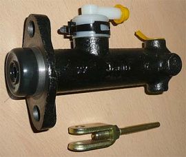 Цилиндр тормозной главный  81FG-40400G