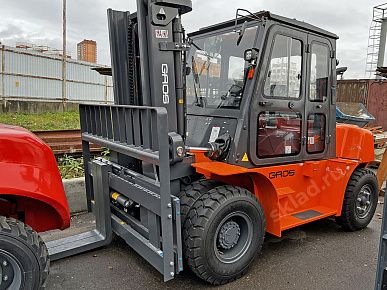 Успешное применение вилочного погрузчика GROS г/п 7 тонн для перевозки рулонов