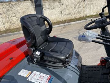 Бензиновый вилочный погрузчик 2 тонны модель CPQD20, завод HELI (двигатель GCT, Япония)
