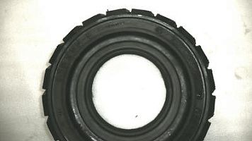 Шина суперэластик   (категория AA, см. табл.№1) 140/55-9 (15x5 1/2-9)