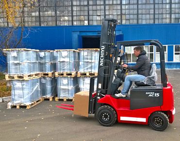Поставка электропогрузчиков Nichiyu для нужд ДПО «Пластик»