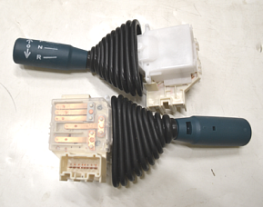 Переключатель реверса  57460-23330-71