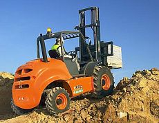 Внедорожные погрузчики Ausa