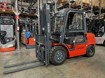 Дизельный вилочный погрузчик 3 тонны GROS LG30DT, 5 серия (завод LONKING, двигатель XINCHAI)