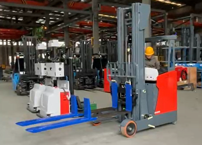 Телескопические вилы на ричтраке