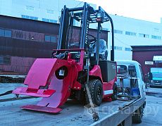 Вилочный электропогрузчик Nichiyu с рулонным захватом