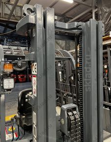 Трехопорный вилочный электропогрузчик 1.5 тонн модель CPD15SQ, завод HELI