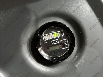 Штабелер самоходный Li-ion 1.5 тонны c высотой подъема 2.6 метра GROS CL1526E-Li (аккумулятор Li-ion)