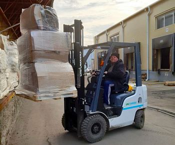 За японцем следует японец