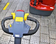 Поставка трех самоходных штабелеров GROS для ФГУП «РАДОН»