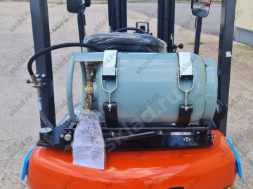 Газобензиновый вилочный погрузчик 1.5 тонны GROS LG15GLT двигатель GCT K21 Япония (завод LONKING)