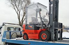 Вилочный погрузчик GROS подтверждает свою грузоподъемность: успешный тест-драйв на складе клиента